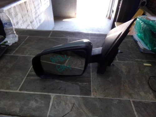 2005 06 2007 FREESTYLE LEFT SIDE VIEW MIRROR W HEATED PUDDLE LAMP WO MEMORY GRAY