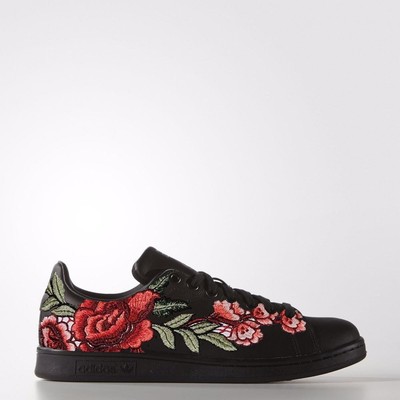 stan smith flowerbomb