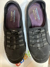 Skechers Womens Relaxed Fit Memory Foam Walking Shoes (22468) Black Size 8.5 US