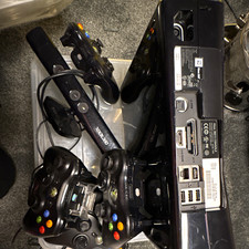 Microsoft Xbox 360 S Black Console Bundle with Kinect Sensor & 2 Controllers.