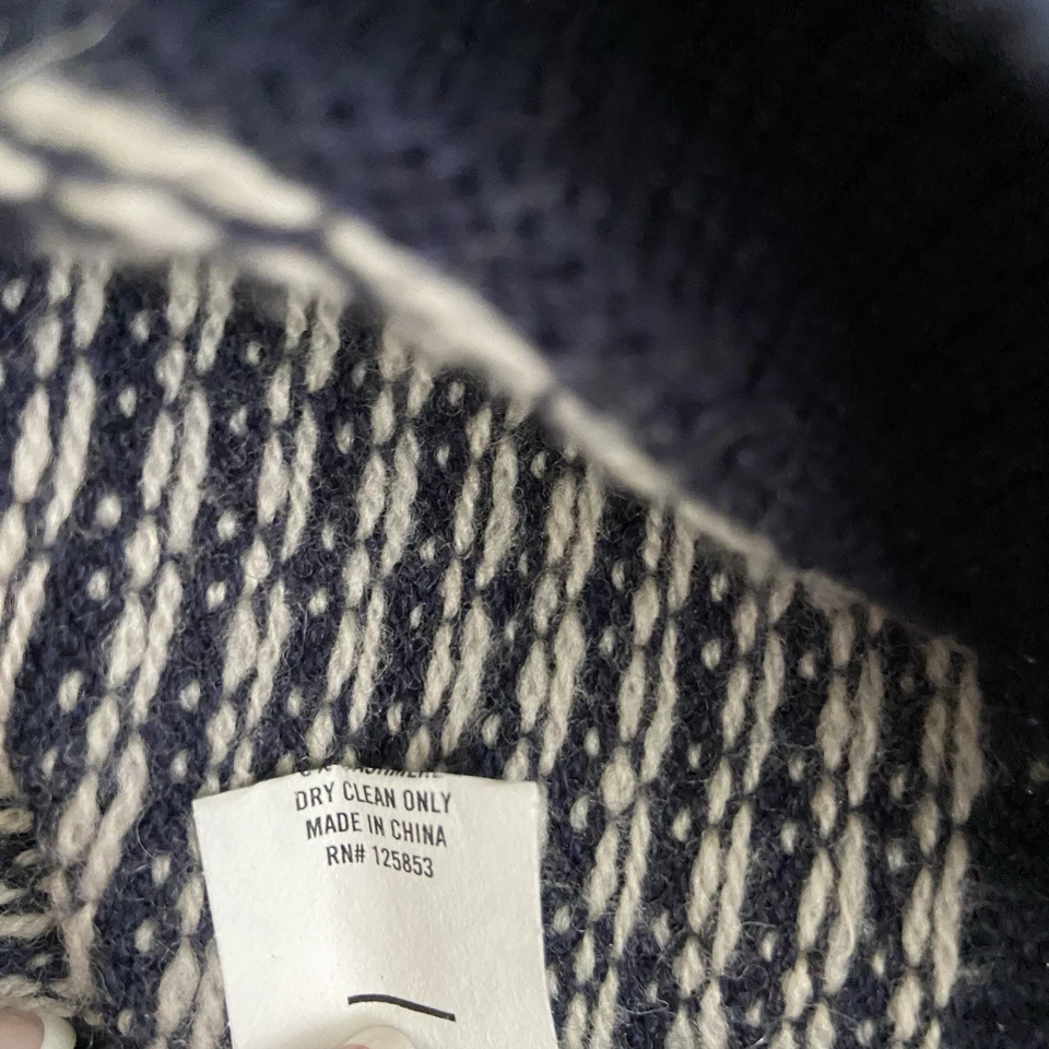 Suéter Taylor Stitch The Rangeley Azul Marino Cashmerino Cuello Redondo Huckberry Para Hombres 38 Foto 4 de 4