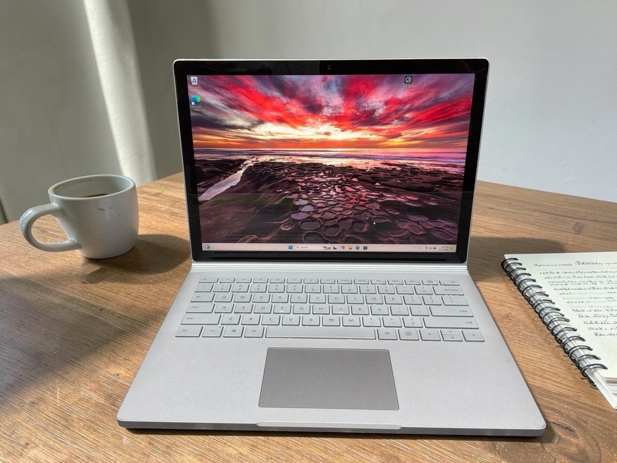Microsoft Surface Book 3 13.5” i7-1065G7@1.3ghz 32gb Ram 512gb Ssd