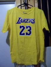Youth XL Los Angeles Lakers LeBron James Yellow Name And Number Jersey T-Shirt