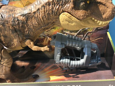 JURASSIC WORLD Camp Cretaceous TYRANNOSAURUS REX 21