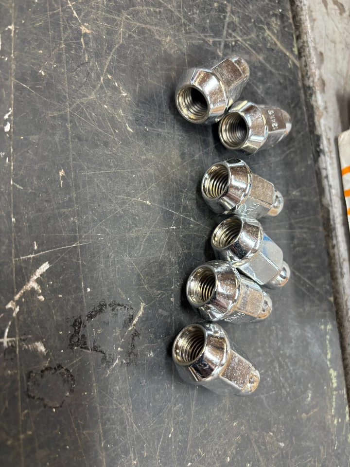 6 piezas tuercas de rueda de 1,4 pulgadas cromadas 12x1,5 tuercas de extremo cerrado RW7127 Foto 2 de 2