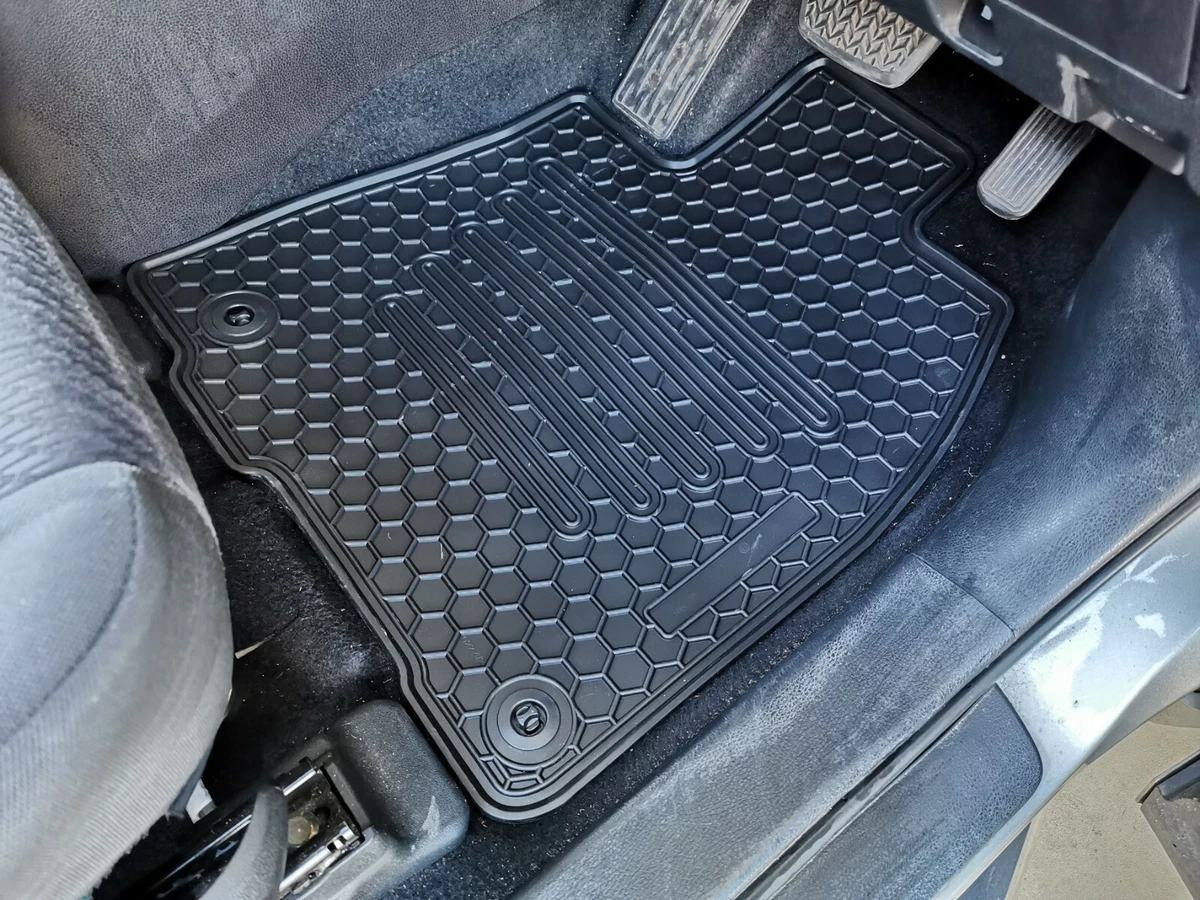 Toyota kluger rubber floor mats deals