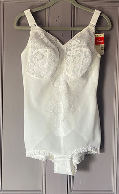 Triumph Vintage White Taillana Luxe BS Bodyshaper 44DD Non Wired Firm Control