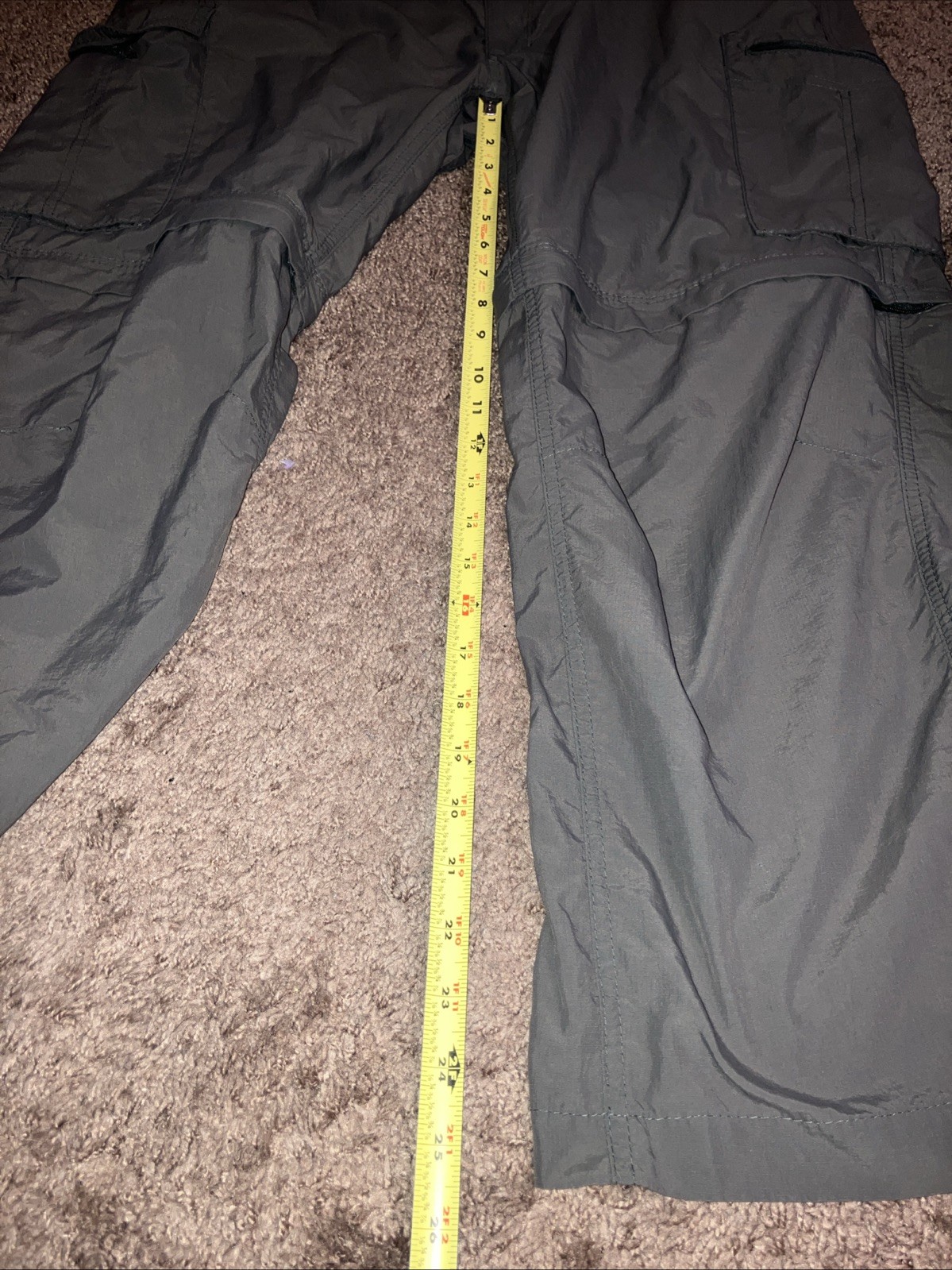 Columbia Olive Green Trail Zip Off Pants  42 W 28 L