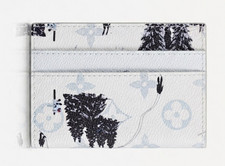 LOUIS VUITTON Ski Slopes White Monogram Herit...