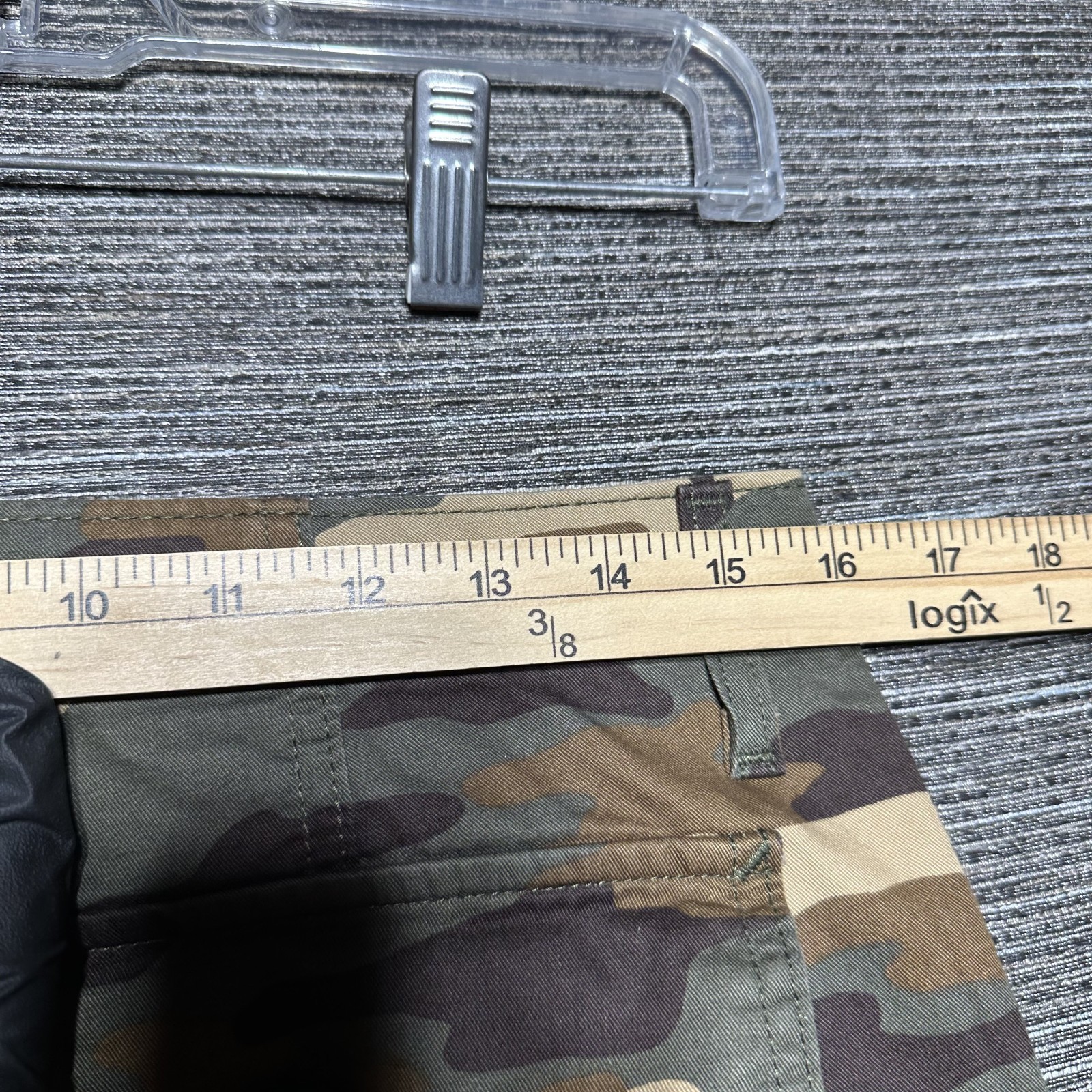 Levi's 94' Baggy Pants Women's Size 27 Green Camouflage Y2K Cargo Style thumbnail 15