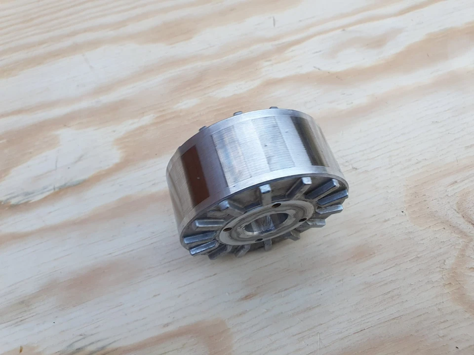 Ducati 600 SS  (93-99) ENGINE ZDM600A2C MAGNETO ROTOR - Image 4 of 4