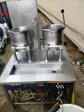 Groen Tdc/3-20 Commerical Steamer Kettle With Table.And.faucet