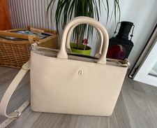 Aigner Handtasche OLIVIA - sand ***Neuzustand...