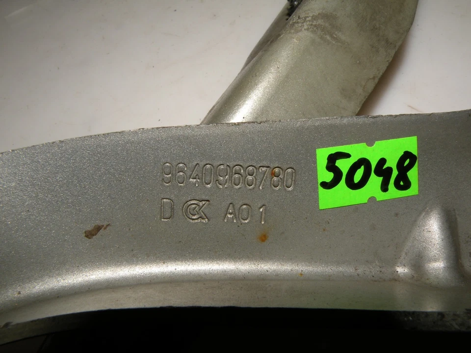 PEUGEOT 407 2007 FRONT LEFT RIGHT BONNET HOOD HINGES GREY 9640968880 9640968780 - Imagem 4 de 4