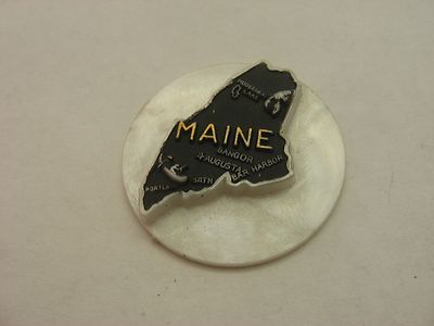 Vintage Maine State Souvenir Plaque Paperweight 3D Relief Map Lobster Sailboat