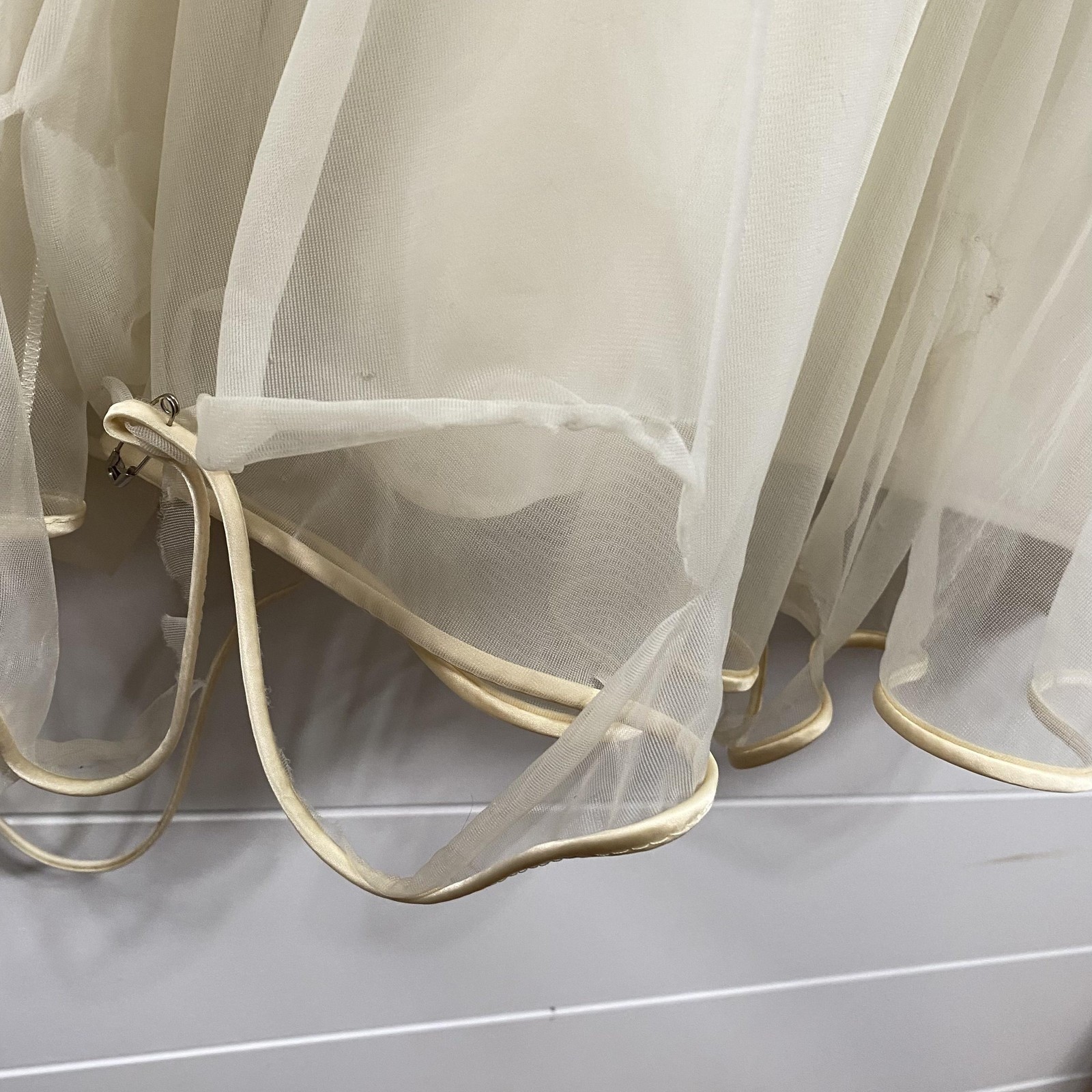 Vintage Sheer Peignoir Set Womens Medium Ivory Nightgown Robe Lace Pearl 60s