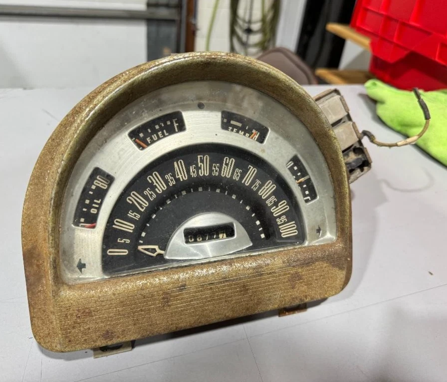 1953 FORD CRESTLINE CUSTOMLINE SUNLINER GAUGE CLSUTER P/N FAE-17255-C NÃO TESTADO - Imagem 2 de 4