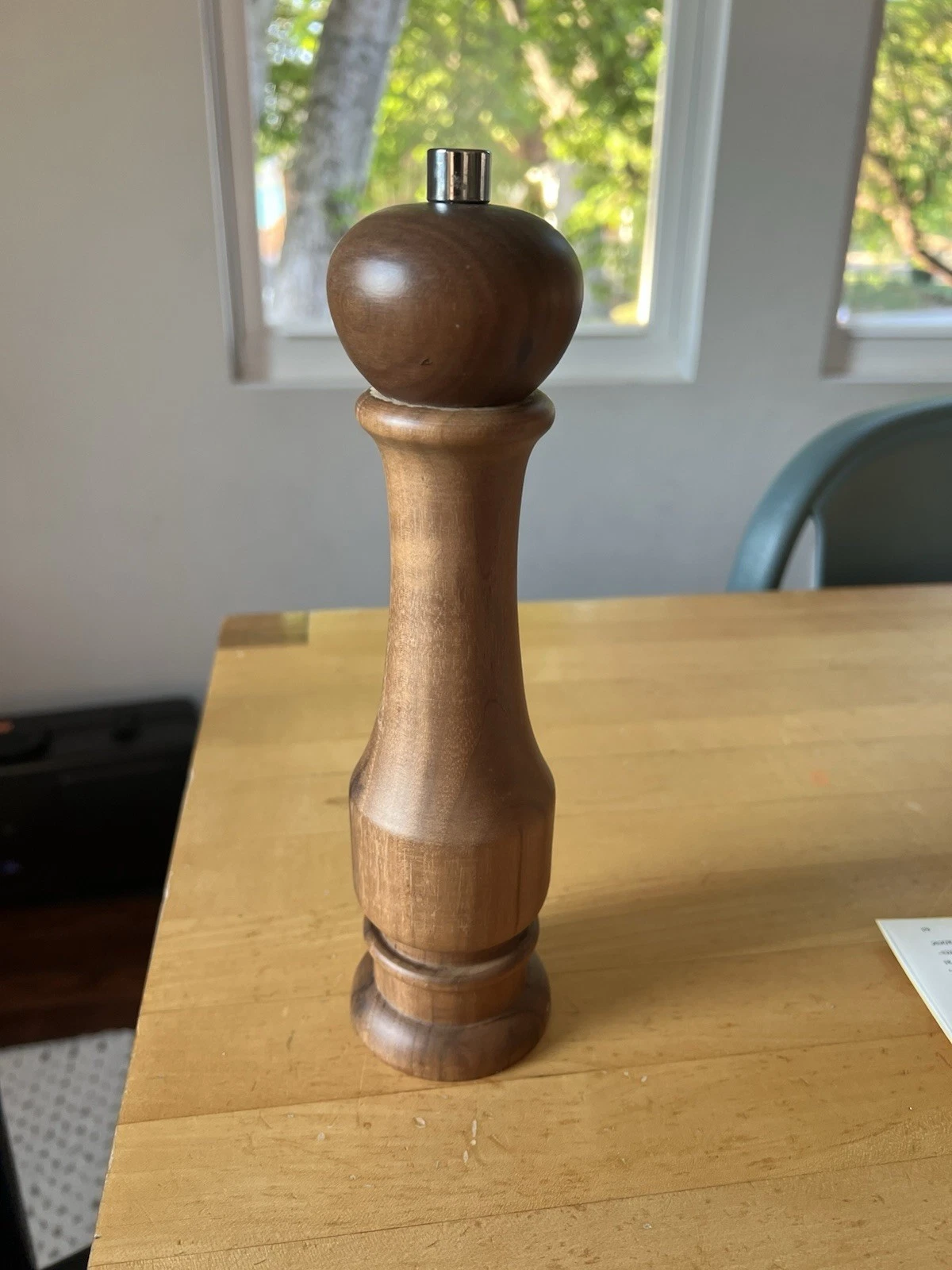 Williams Sonoma Traditional Walnut Pepper Mill Grinder