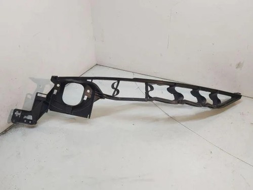 BMW X5 E70 Kotflügelhalter vorne links 7157989 3.50 Diesel 210kw 2008 25727149