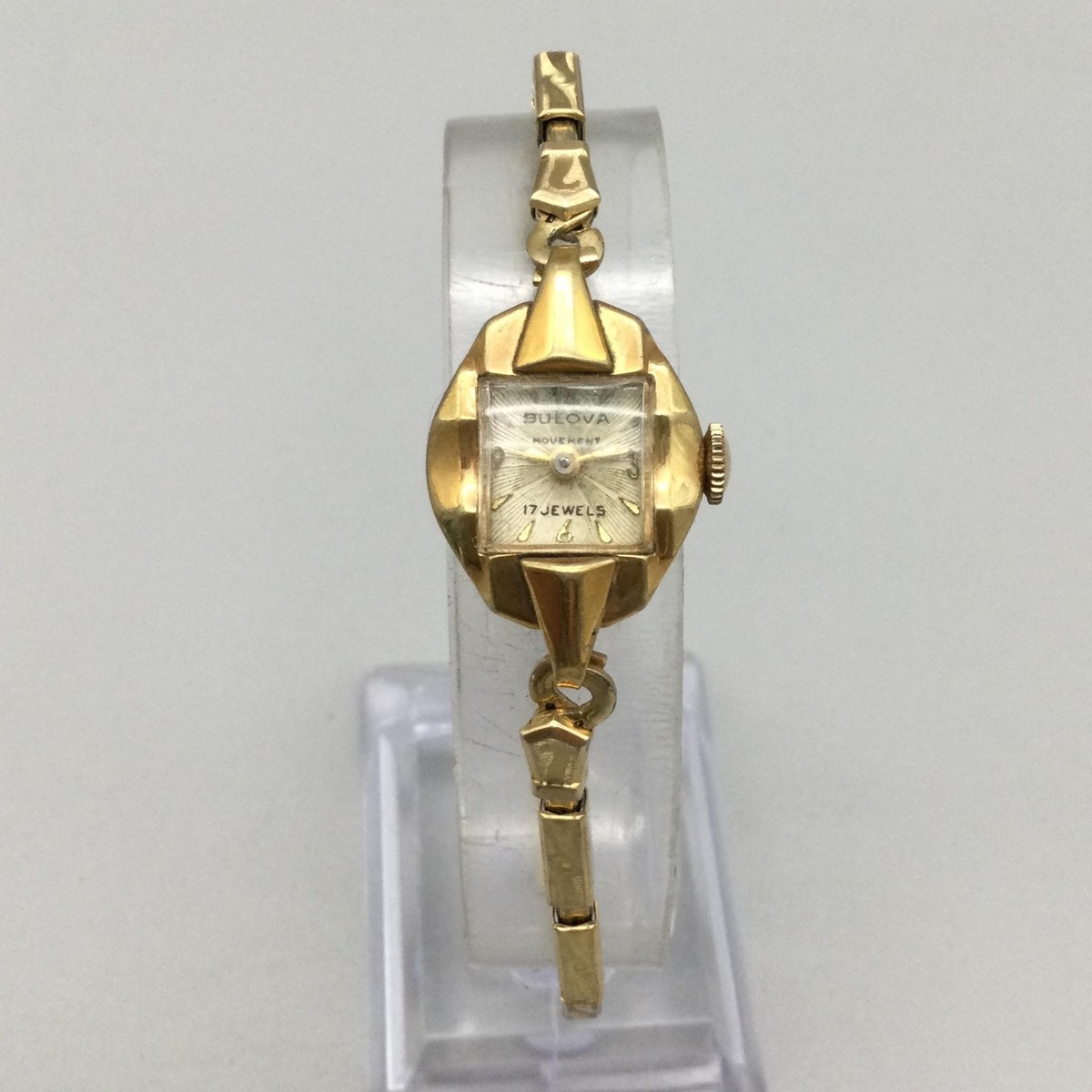 Bulova M3 Dainty Mechanical 17-J Cal.6CB Gold-Plated Ladies’ 17mm vintage Watch Vintage Bulova 1977 Gold Plated 17 Jewels Mechanical Hand  main image 4