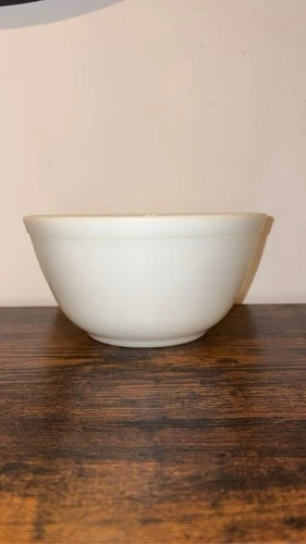Vintage PYREX 402 Nesting Opal White Glass Mixing Bowl 1.5 Quart