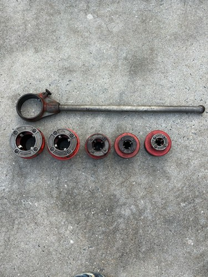 #ad RIDGID 36475 12 R 1 2quot; 2quot; NPT Exposed Ratchet Threader Set $279.99