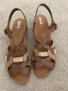 ara ladies sandals