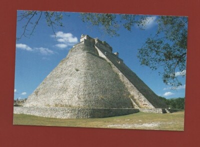Mexiko - Uxmal - La Pyramide Du Devin ( Ref. L5857)