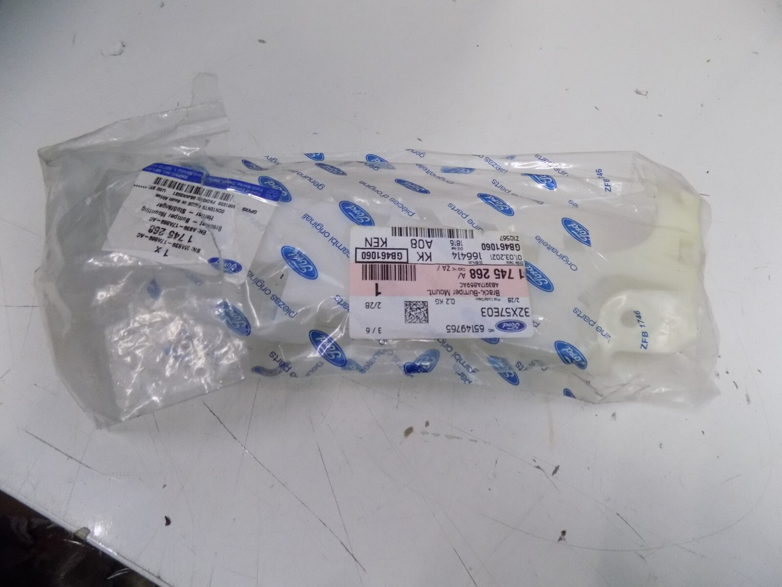 Genuine Ford Ranger Mk4 O/s Bumper Mounting Bracket 1745268 for 