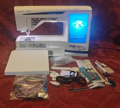 Husqvarna Viking Designer Diamond Royale Sewing Machine & Embroidery Attachment