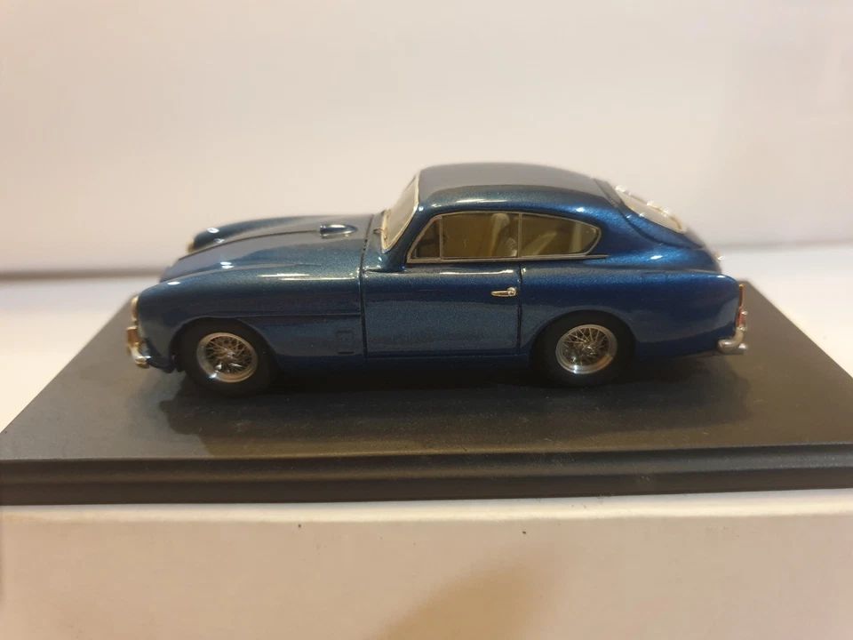 ASTON MARTIN DB2/4 MK3 COUPE BLEUE SMTS 1/43 BUILT - Photo 3/4
