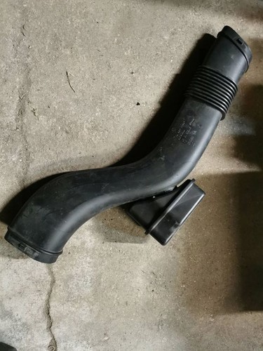 BMW 7 G11 G12 2018 Ansaugrohr Ansaugschlauch Turbolader 8613149 UAD2554