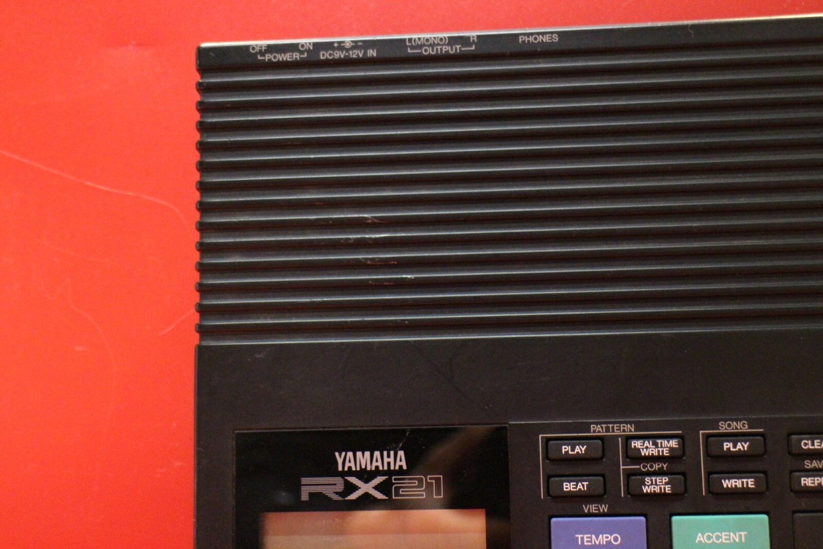USED YAMAHA RX21 Digital Rhythm Programmer Drum Machine RX 17