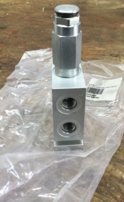Terex 476051 VALVE 2 POSITION 3 WAY PILOT | eBay