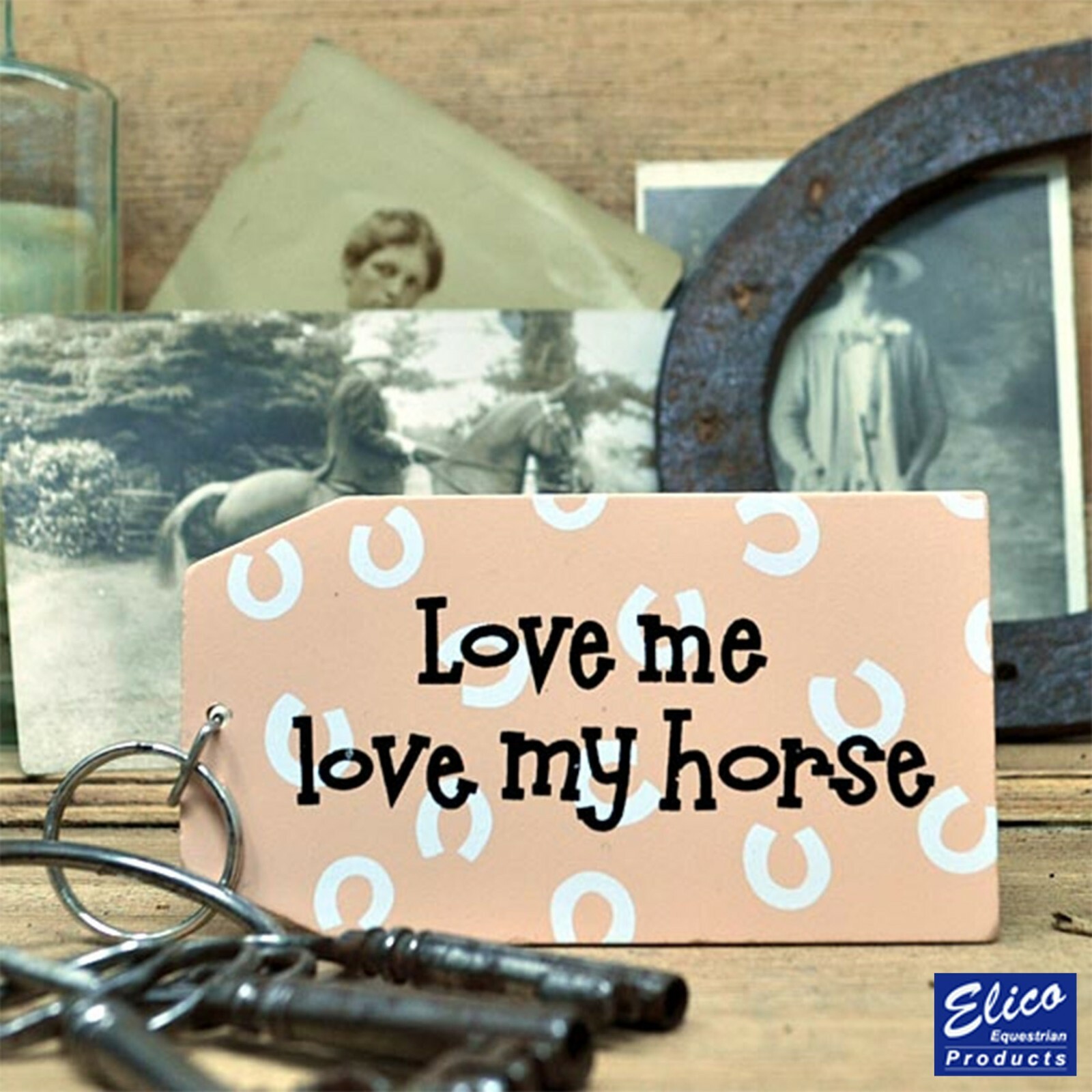 Love me Love Horse Wooden Key Ring   HORSE LOVERS  RIDERS GIFT   EQUESTRIAN GIFT
