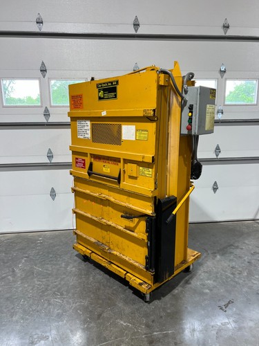 GPI M42BC Vertical Cardboard Baler, 208V 3-Phase, Recently Serviced! $13k+ New!
