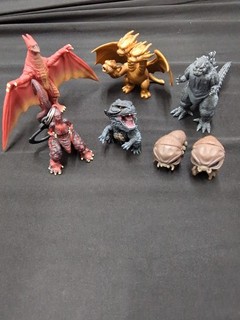 Lot Of 7 Small Godzilla Minifigures Toys