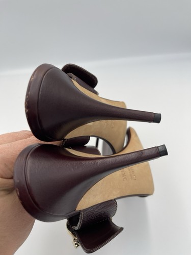 GUCCI Juanita Oxblood Burgundy Leather Sandals Gold Buckle Heels IT 38,5 US 8,5 - Bild 11 von 17
