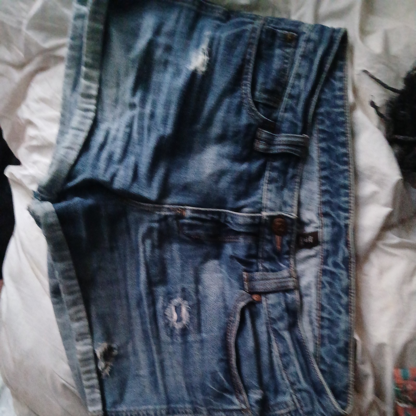 Women's 2012 Gap Mid Rise Distressed Jean Shorts 5 Pocket Cotton Size 12 (33x4)