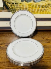 LENOX SERPENTINE PLATINUM SALAD PLATE - 8 1/8"   0807E