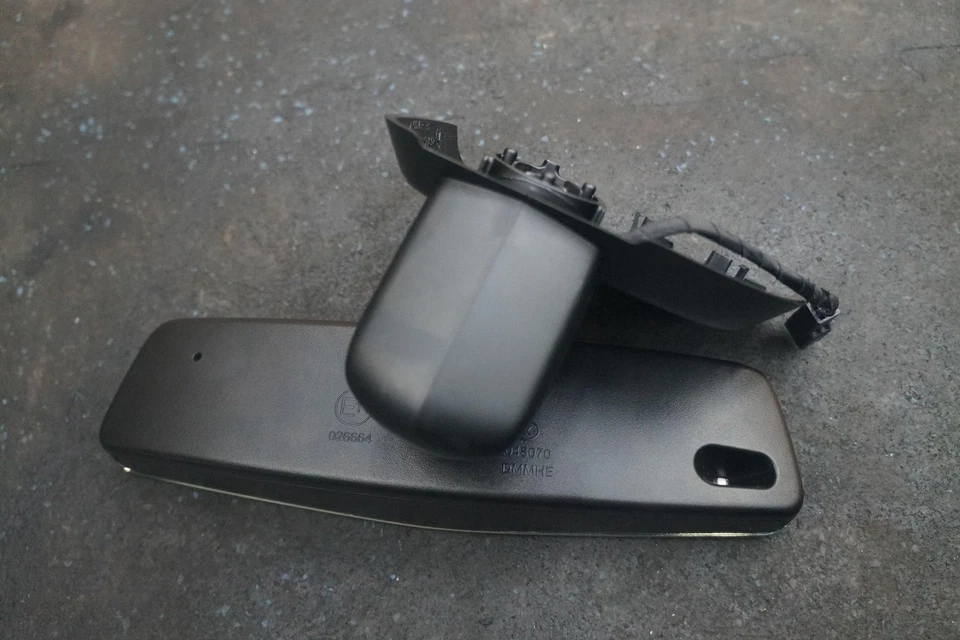 Espejo retrovisor interior 1008369-00-F Tesla Modelo S 2014 Foto 3 de 4