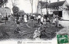 CPA 45 FERRIERES EN GATINAIS ECORCEURS D'OSIER (VIEUX METIERS SUPERBE CPA