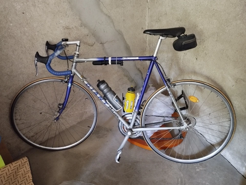 1 Vélo de route Bazou 21 Vitesses 3 plateaux 7 pignons - Photo 1/3