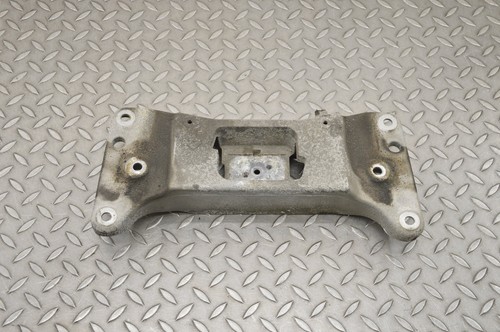 BMW F06 Getriebehalter 6777613 640d 2014 RHD 17733481