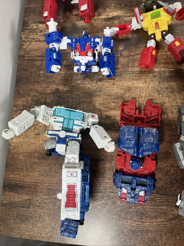 Transformers Toy Lot of Incomplete Broken Untested Figures - Image 2 of 4