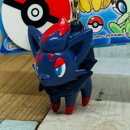 Banpresto 2010 Pokemon Name Plate and Figure Keychain Zorua - Picture 4 of 9