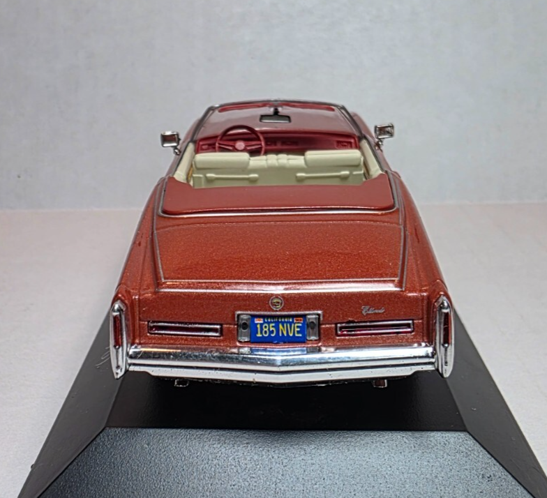 DeAgostini 1:43 1976 Cadillac Eldorado Convertible Emberglow