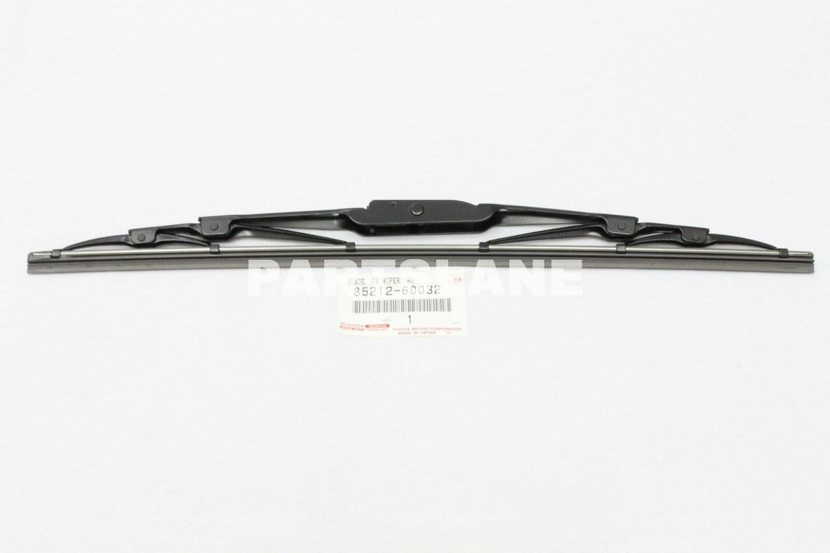 Toyota Land Cruiser FZJ71 OEM Genuine Windshield Wiper Blade 85212