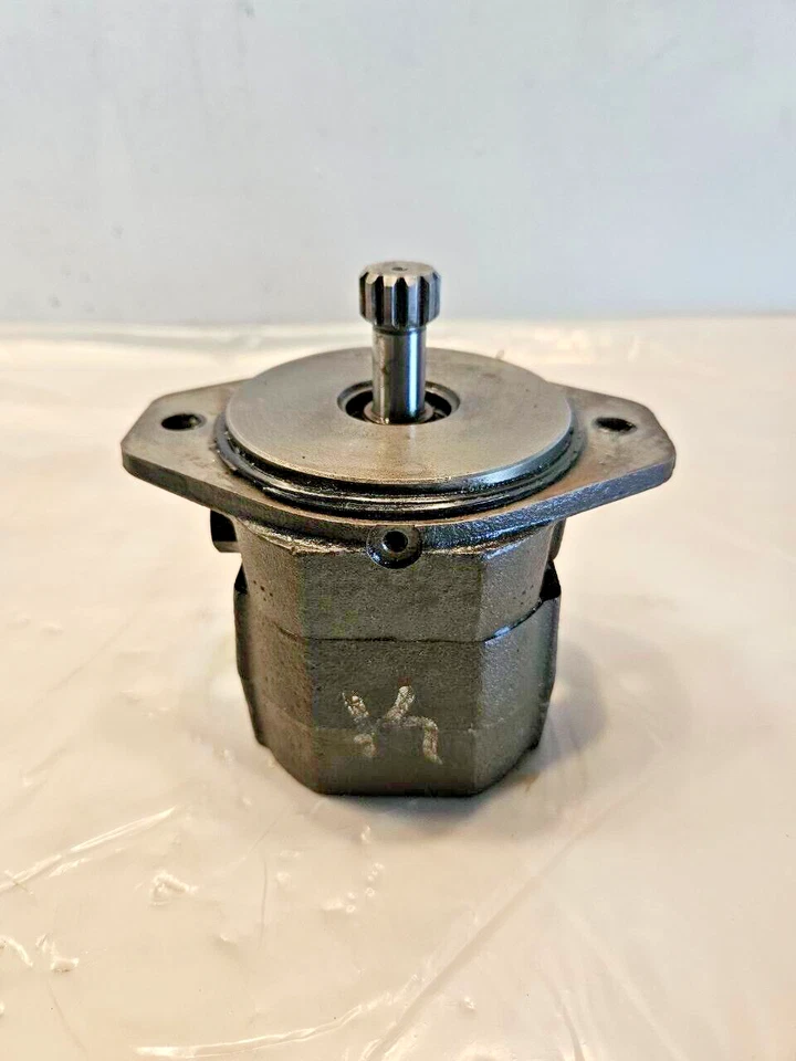 Caterpillar CAT C-15 Diesel Engine Fuel Transfer Pump 139-2359 OEM - Imagem 3 de 4