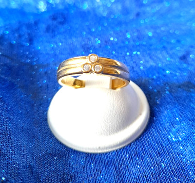 Ring vergoldet  Gr. 9 / 58   Kristallsteine  Pierre Lang